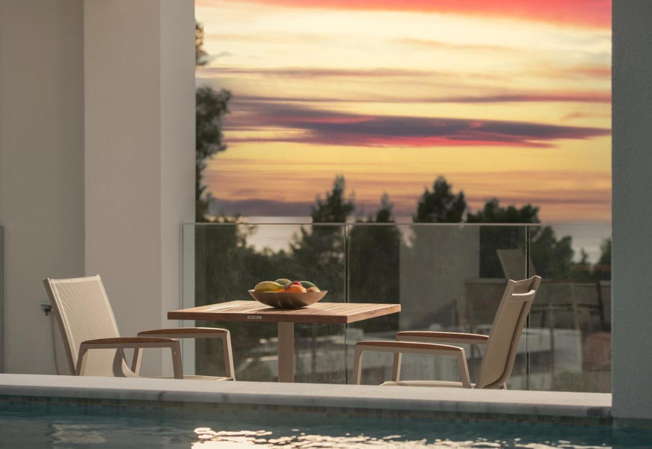 Nikiti Botanic Pool Suites Buitenkant foto