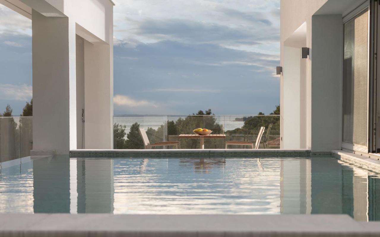 Nikiti Botanic Pool Suites Buitenkant foto